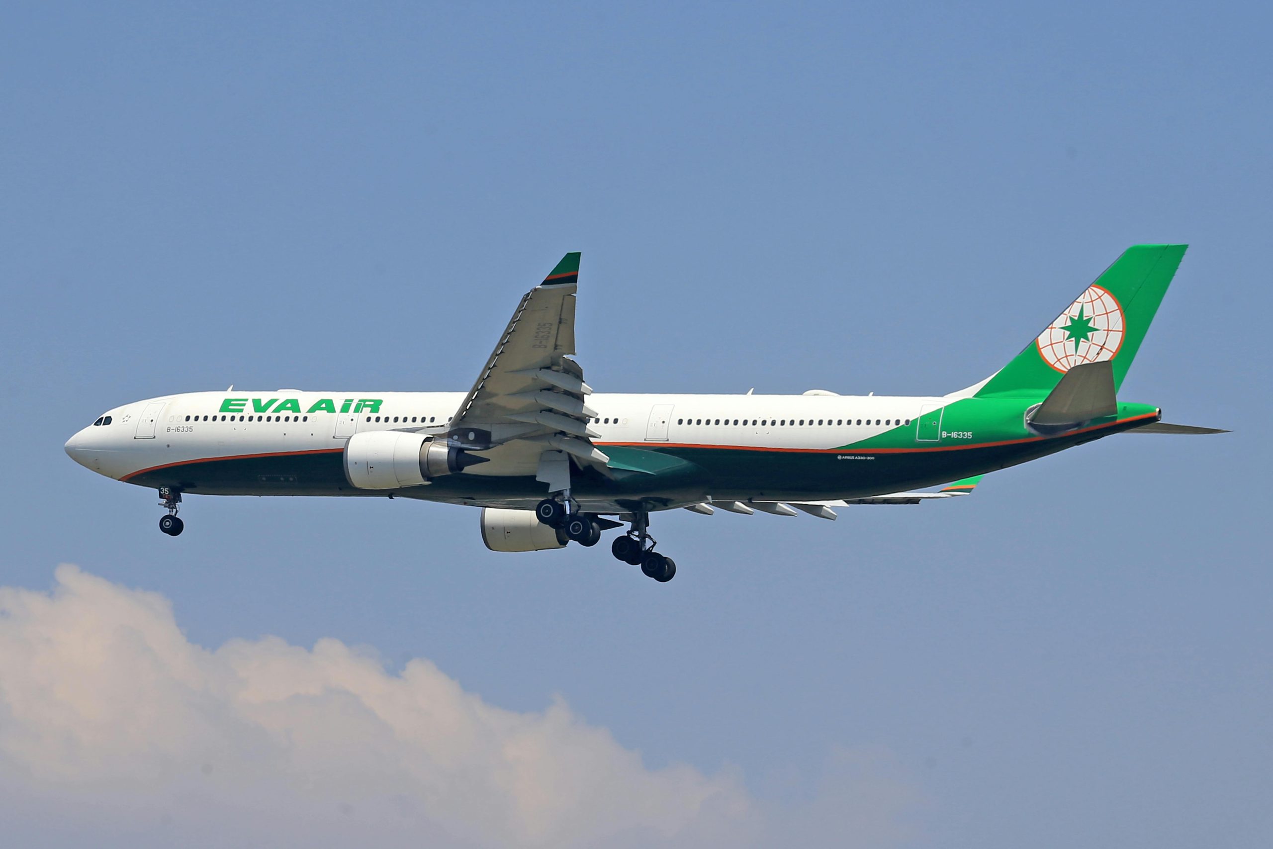 Máy bay EVA Air