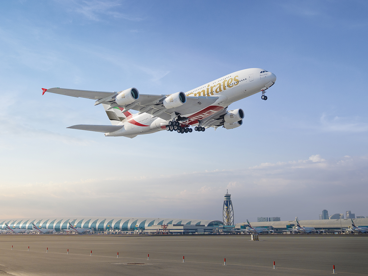 Máy bay Emirates